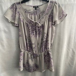 Size M Polyester Gray Blouse w/Violet Flowers
